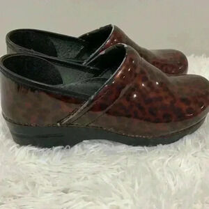 Dansko Leopard print slip on women’s professional nursing work clogs size 40